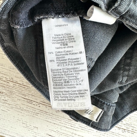 MADEWELL The Perfect Jean Short High Rise Black Distressed Denim Boho 24 - Picture 6 of 6